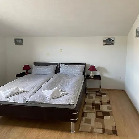 アパート Villa Una Apartments