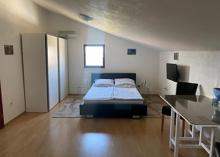 Villa Una Apartments