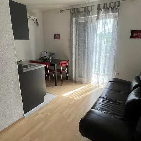 Villa Una Apartments *