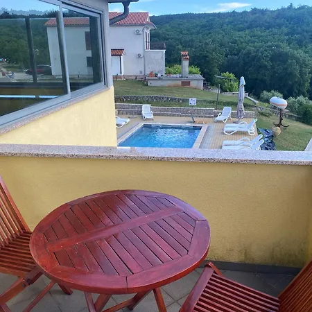 Villa Una Apartments